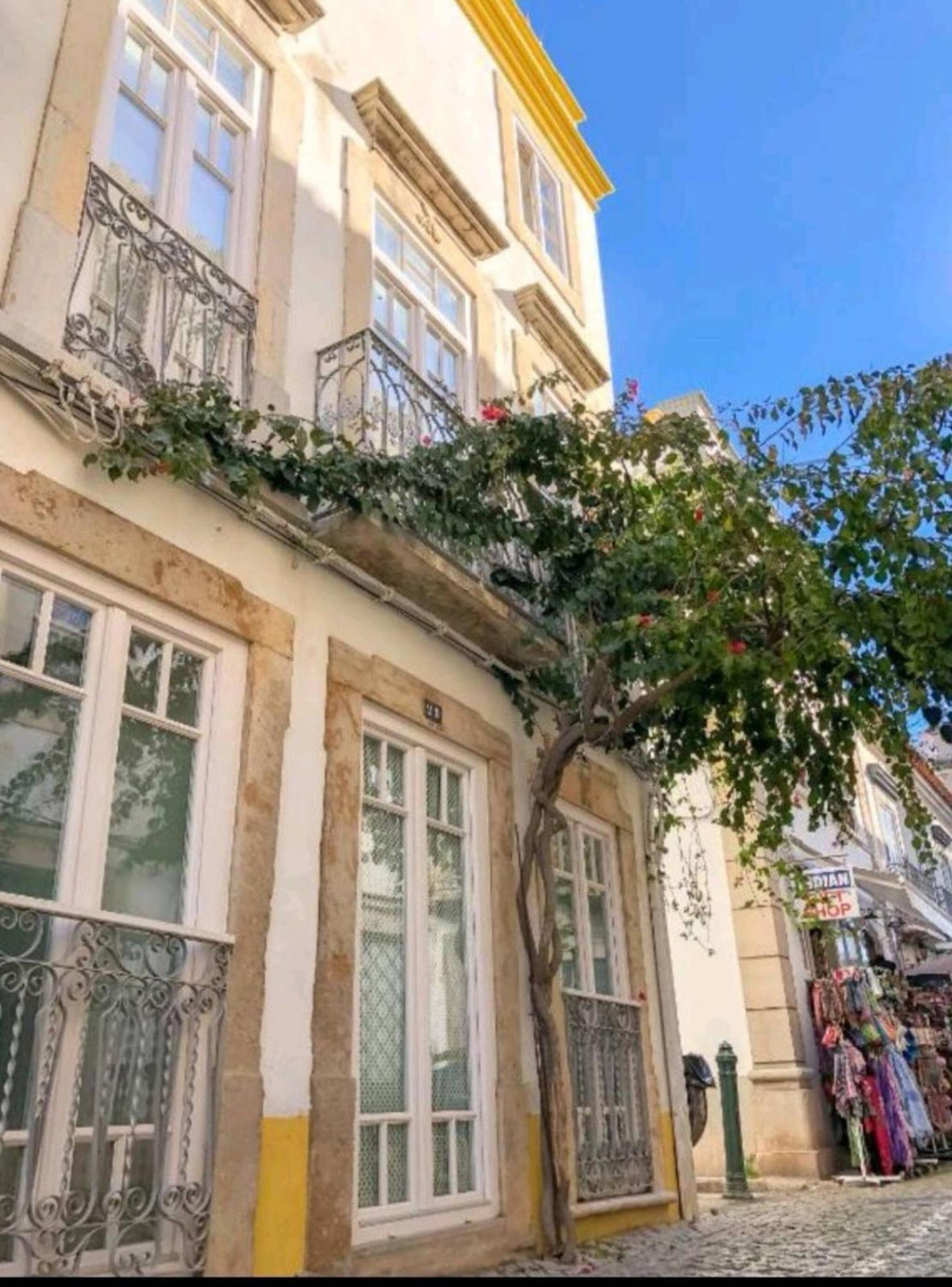 Chic Sequa In Taviras Historical Centre Apartment
